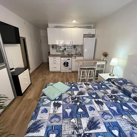 Precioso Estudio En A 1 Min De La Playa Cambrils